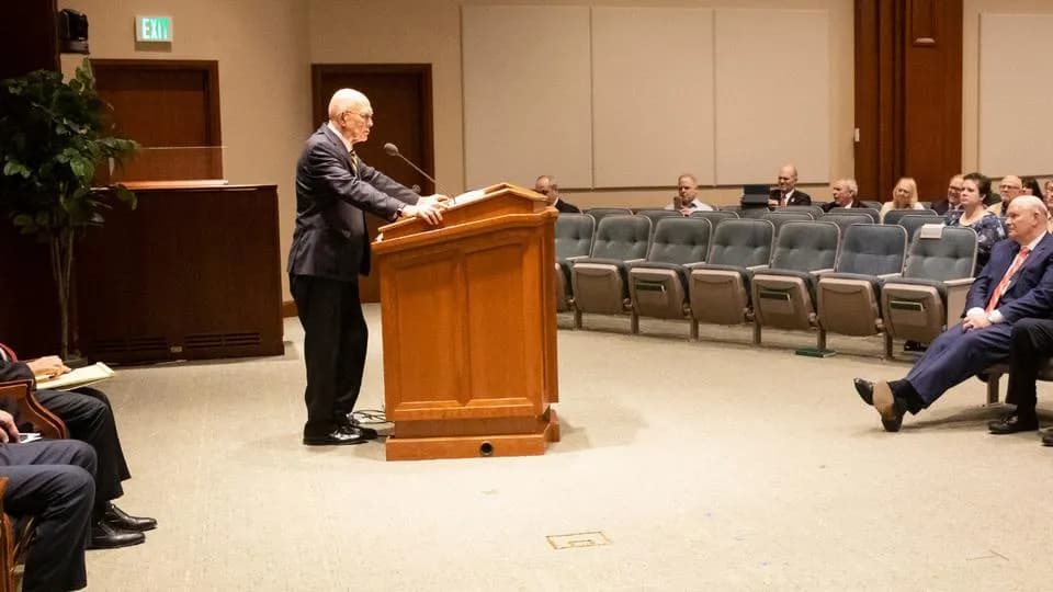 A photograph related to questions about the reliability of the CES Letter's arguments against the LDS Church